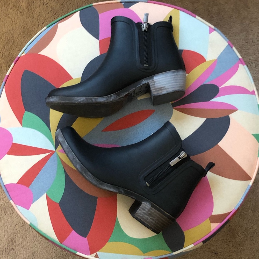 Lucky brand rain booties